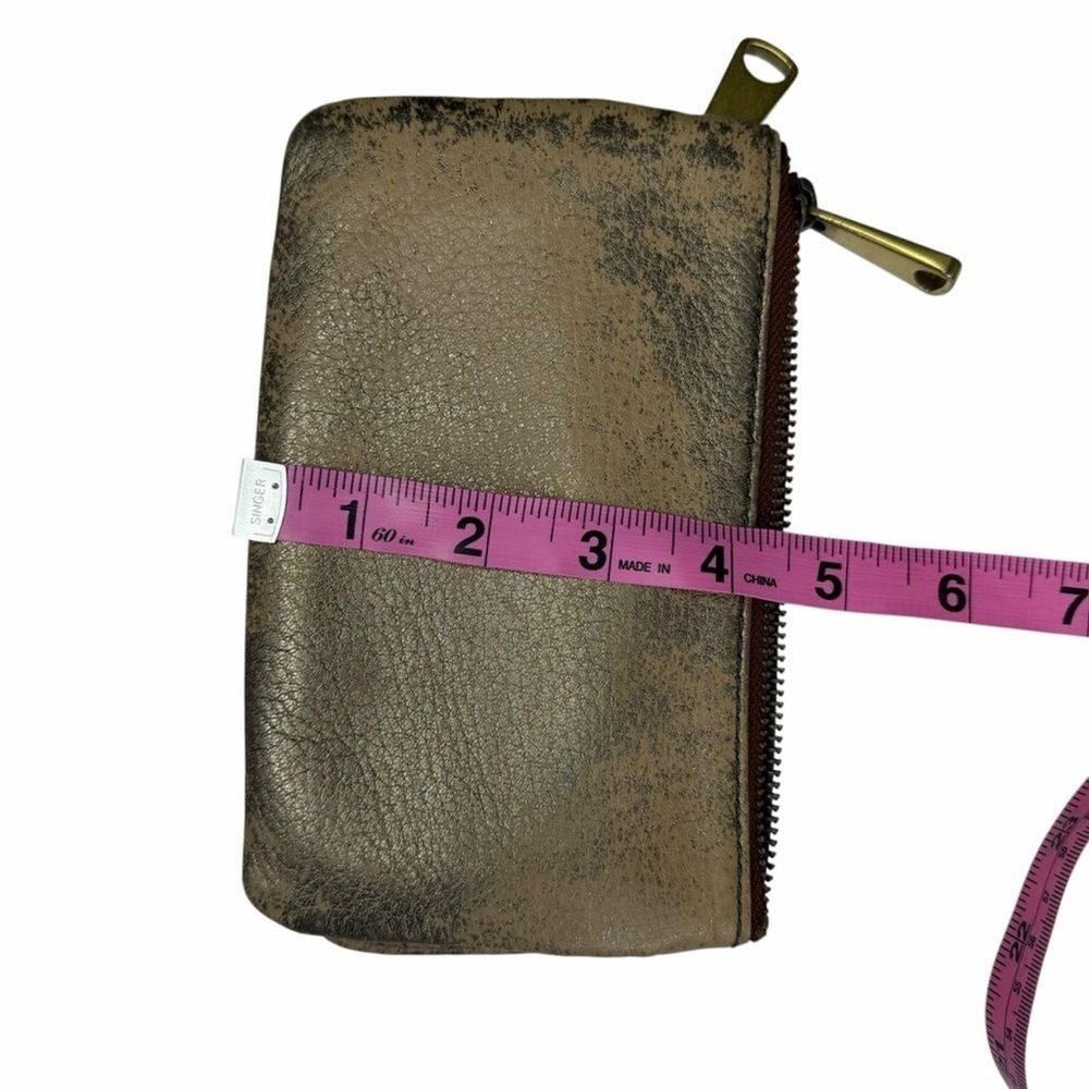 Fossil Metallic Gold Distressed Leather Bifold Wallet Brown Zip Pocket - Picture 4 of 6